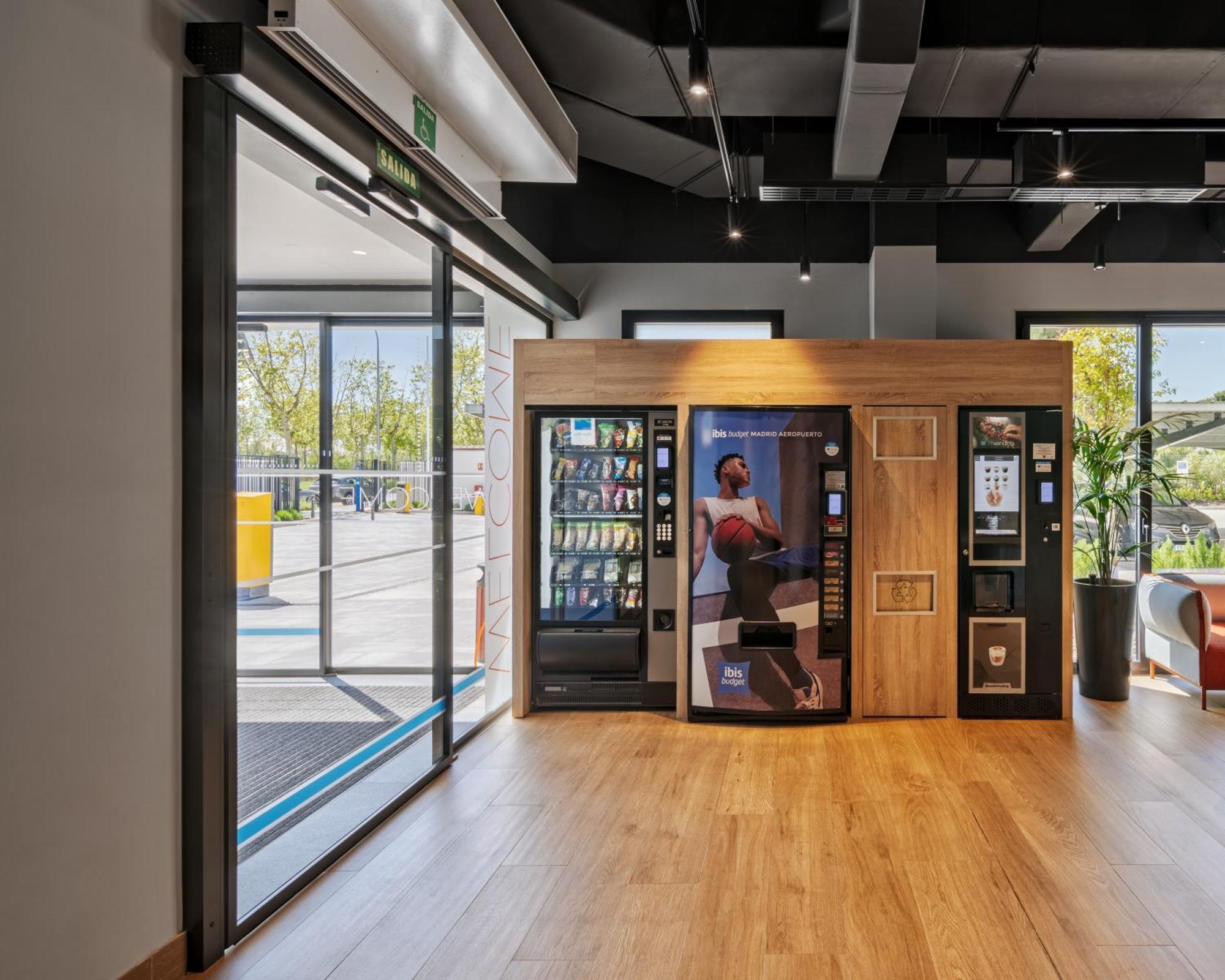 Ibis Budget Madrid Aeropuerto Ngoại thất bức ảnh