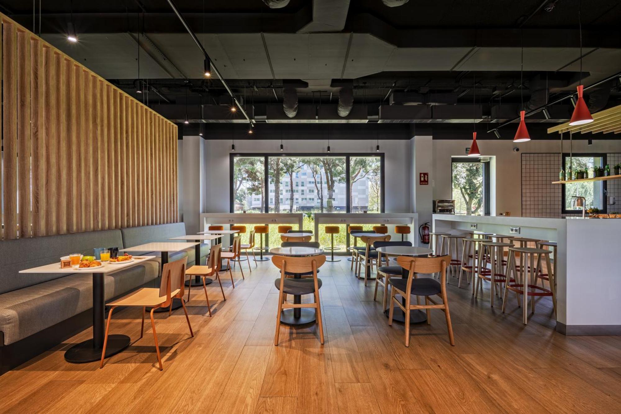 Ibis Budget Madrid Aeropuerto Ngoại thất bức ảnh