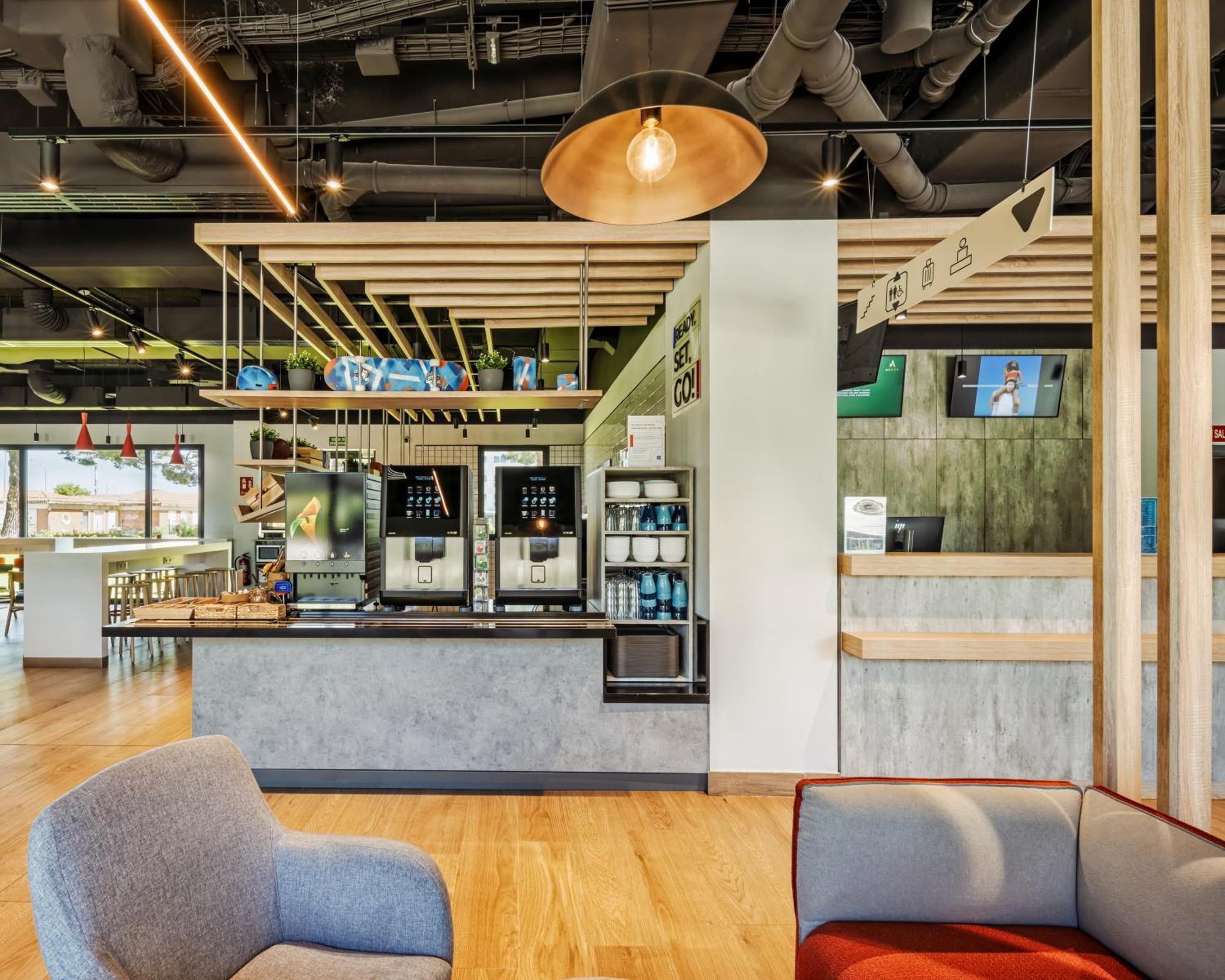 Ibis Budget Madrid Aeropuerto Ngoại thất bức ảnh